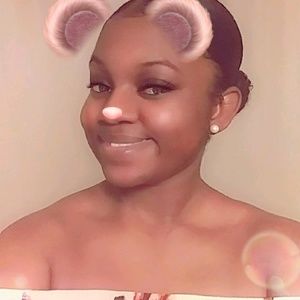 Meet your Posher, Kendra